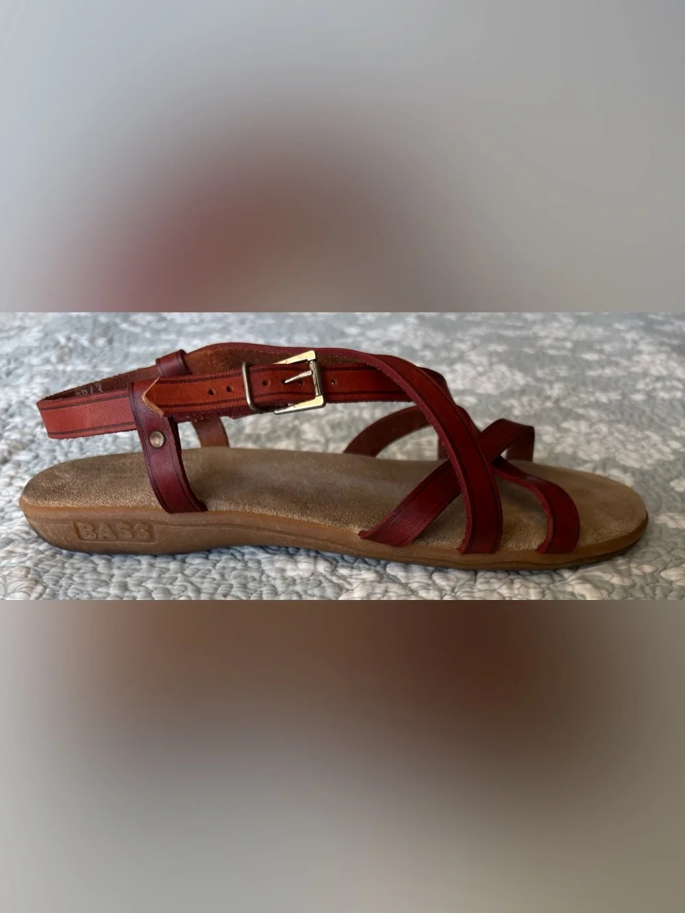 Vintage G.H.Bass & Co. Sunjuns Margie Red Leather Strappy Flat Sandal w Buckle